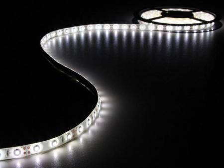 Image of KIT MET FLEXIBELE LED-STRIP EN VOEDING - KOUDWIT - 300 LEDS - 5 m - 12