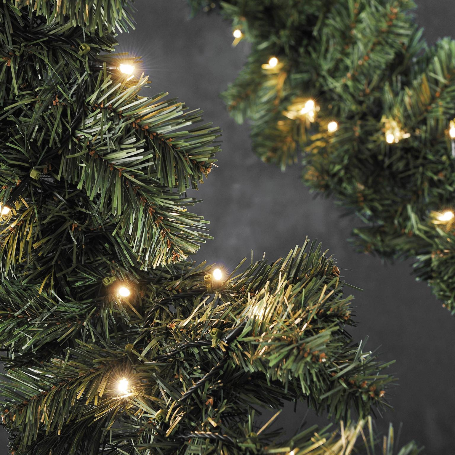 Guirlande - led kerstverlichting buiten en binnen - 120 lampjes - 6 meter - extra warm wit
