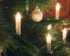 Schrijf een brief mengsel klok Kerstboomverlichting - Kaars - Lichtkleur: Warm Wit, Type: Gloeilamp - Kaars,  Toepassing: Binnen, Aantal Kaarsen: 40, Voltage: 230 Volt, Verlichte  Lengte: 11.7 meter.