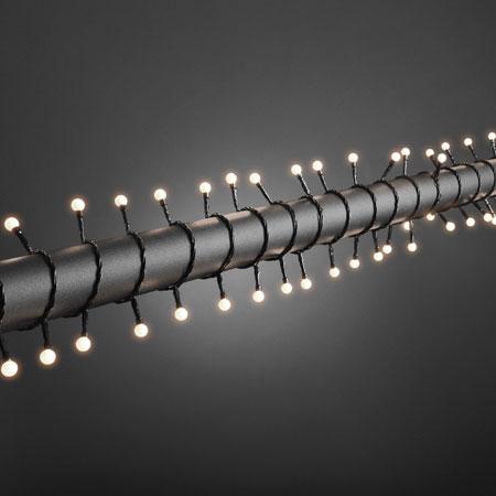 Feestverlichting - Clusterverlichting Lamptype: Led (80 lampjes) Lichtkleur: wit Binnen en Voeding: Netstroom Verlichte lengte: 6.32 meter Extra: Dimbaar