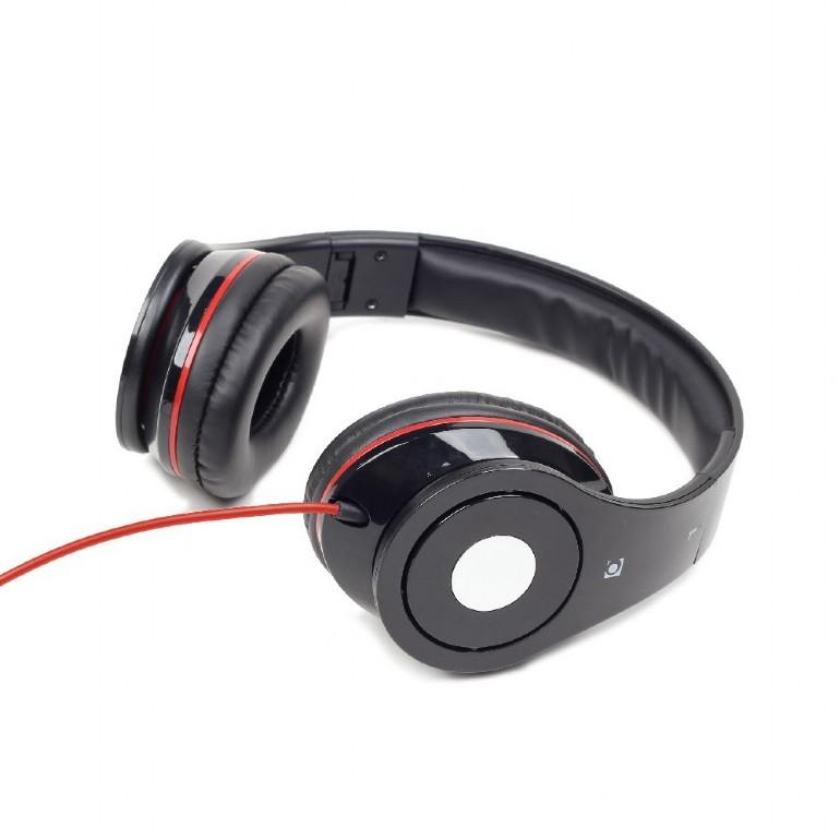 Hoofdtelefoon - Over Ear - Kleur: Zwart / Rood, Type: 3.5 jack, Extra: Ingebouwde microfoon, Kabelkleur: Rood, meter.