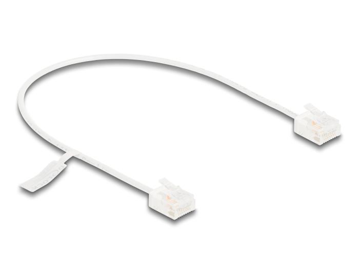 Delock RJ45 netwerkkabel Cat.6 UTP Ultra Slim 0,3 m wit met korte stekkers